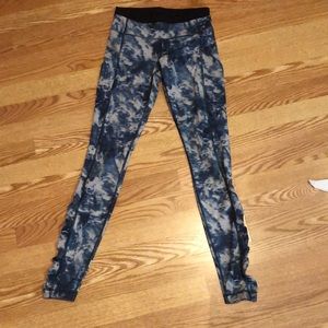 Lululemon leggings blue size 4